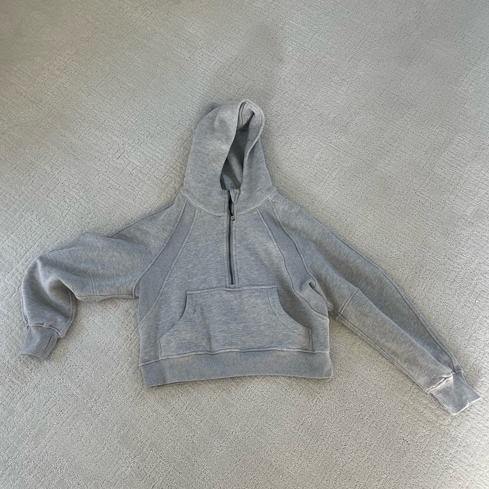 Lululemon Scuba. Size M/L